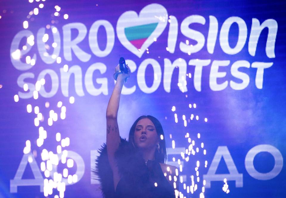 Hollannin yleisradioyhtiö ei osallistu ensi vuoden Euroviisuille. Hollannin yleisradioyhtiö ei osallistu ensi vuoden Euroviisuille. 1