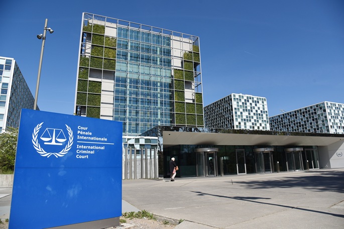 ICC tuomitsee Yhdysvaltojen pakotteet presidenttiään ja ykkösoikeudenkäyntiavustajaansa vastaan. 1