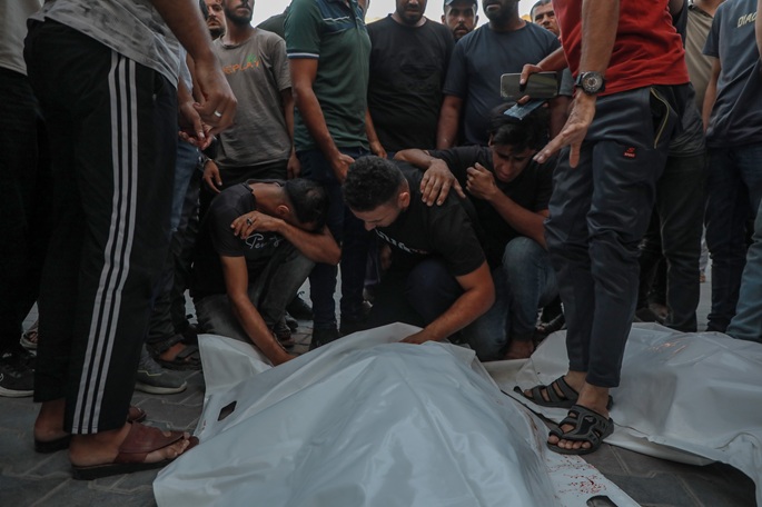 Israelin ilmaiskussa Gazan kaupungin kahvilaan kuusi palestiinalaista kuoli, kymmenen haavoittui. 1