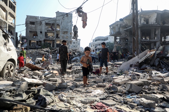 Israelin iskut keski- ja etelä-Gazan alueella johtavat kahden kuolemaan. 1