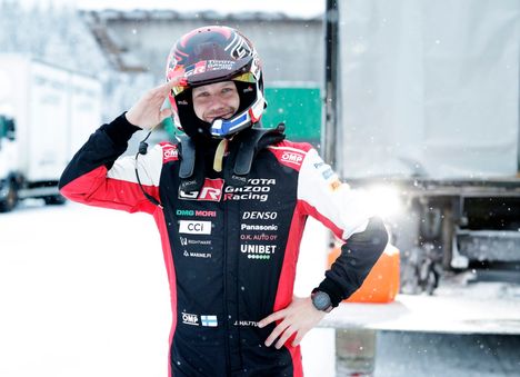 Janni Hussin tanssi ”meni överiksi” – rallimaailmasta tulee tukea 3