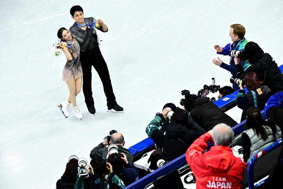 Japanin olympiavoittajat kihlautuvat Japanin olympiavoittajat kihlautuvat 1