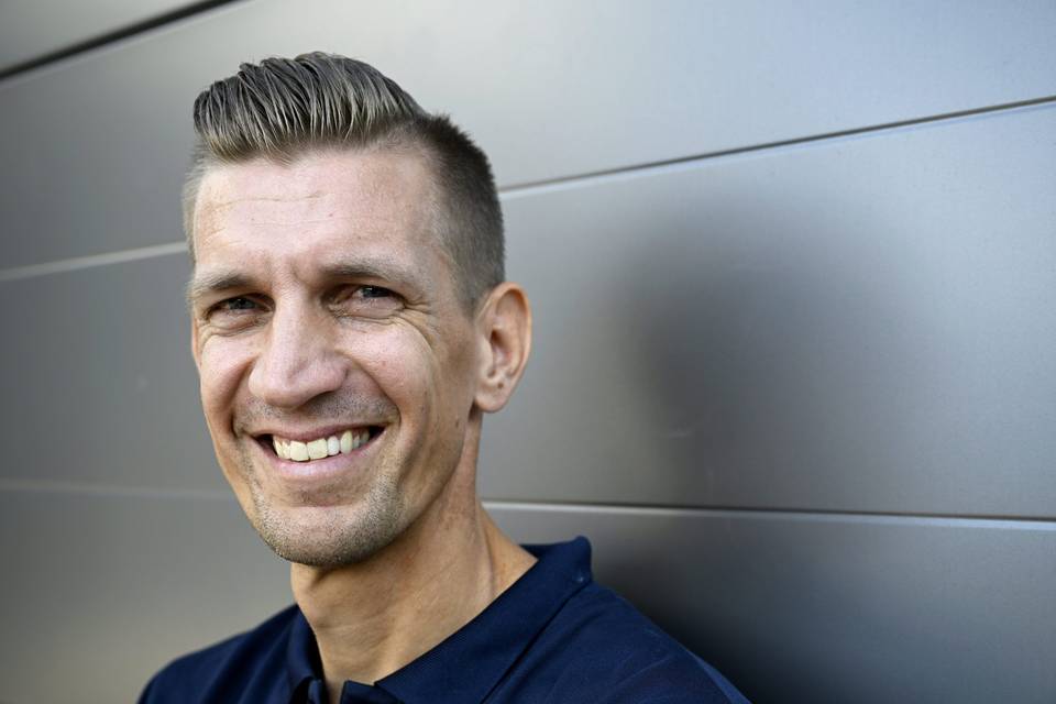 Jarkko Nieminen pysyy Davis Cup -maajoukkueen kapteenina: "Kohotamme vaatimuksia" Jarkko Nieminen pysyy Davis Cup -maajoukkueen kapteenina: "Kohotamme vaatimuksia" 1