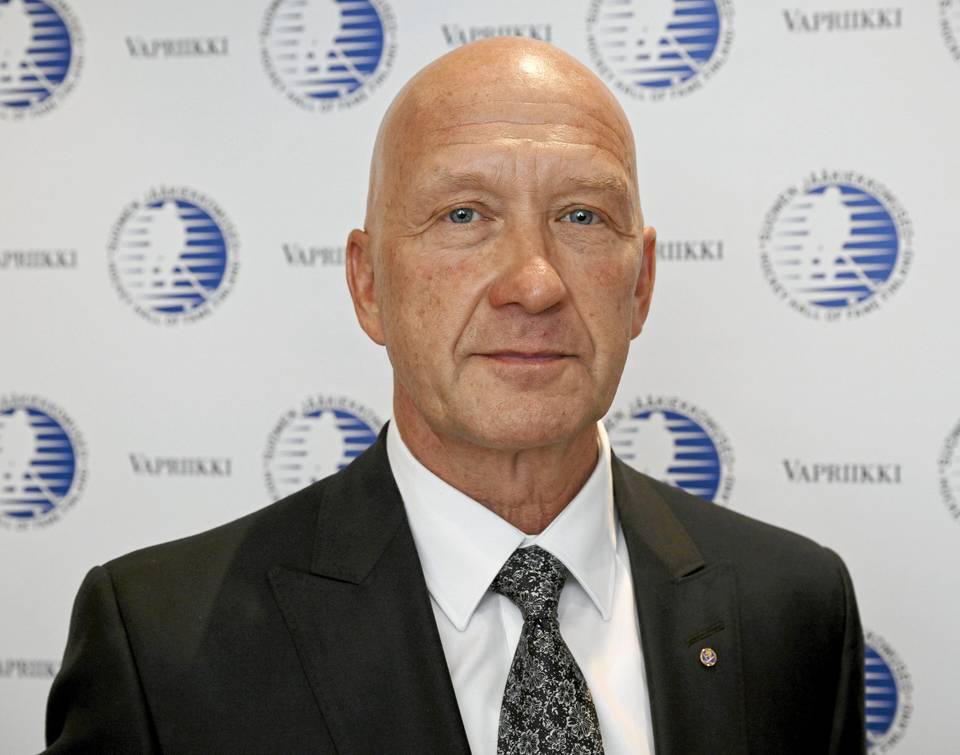 Jarmo Kekäläinen seurasi Jarkko Ruudun työtä läheltä, nyt hän avaa syitä siihen, miksi NHL-joukkue valitsi suomalaisen. Jarmo Kekäläinen seurasi Jarkko Ruudun työtä läheltä, nyt hän avaa syitä siihen, miksi NHL-joukkue valitsi suomalaisen. 1