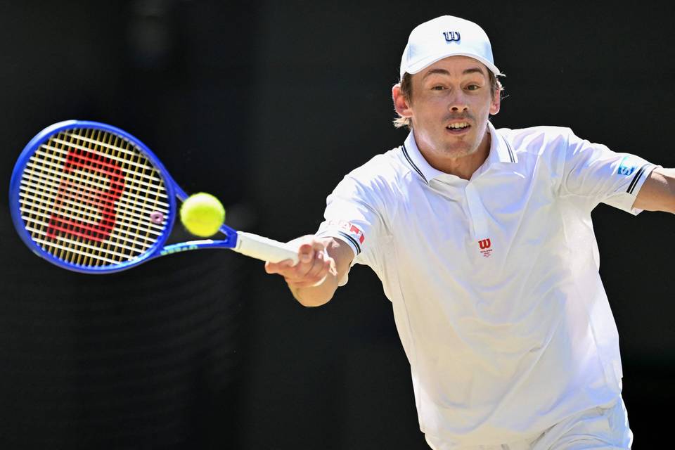 Kärkisijoitettujen epäonnistuminen Montrealin ATP Masters -turnauksessa – kaavion kolmonen Alex de Minaur putosi kilpailusta. Kärkisijoitettujen epäonnistuminen Montrealin ATP Masters -turnauksessa – kaavion kolmonen Alex de Minaur putosi kilpailusta. 1
