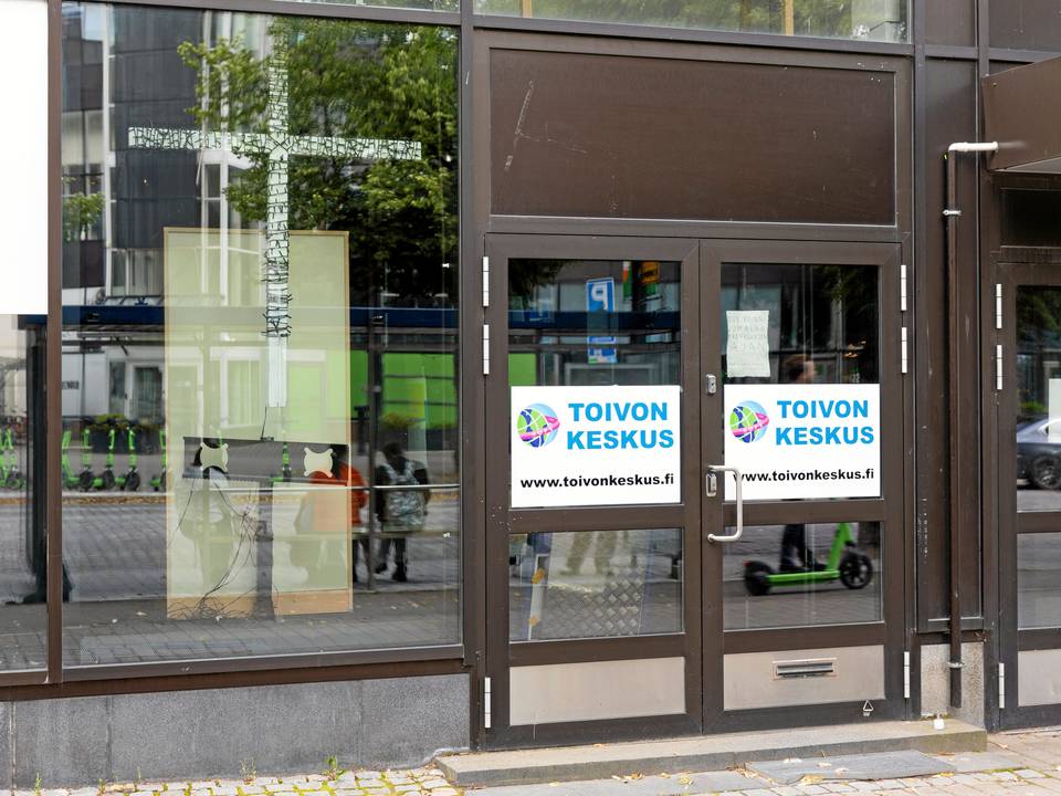 Lahden keskustan bussipysäkillä asuva nainen kertoo tehneensä valinnan asunnottomuuden puolesta. Lahden keskustan bussipysäkillä asuva nainen kertoo tehneensä valinnan asunnottomuuden puolesta. 4