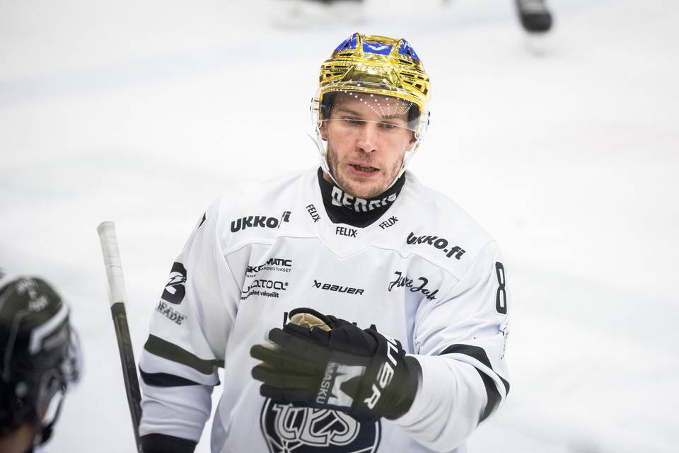 Liigan huipputason kauden merkittävimmät pelaajasiirrot 12