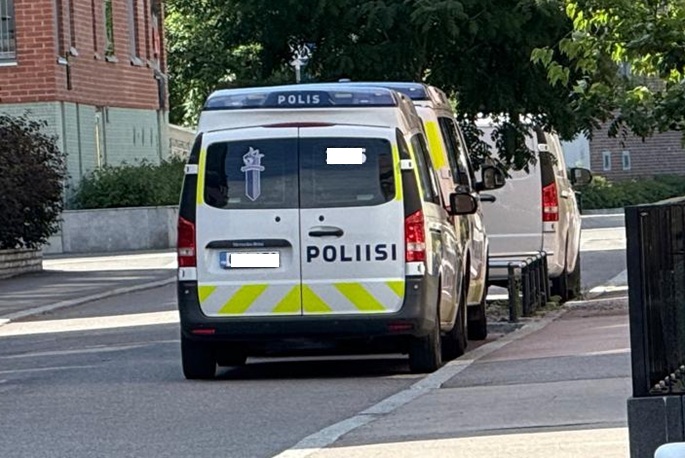 Mies pidätetty kahdesta epäillystä murhasta, myös tyttöystävä kuollut 1