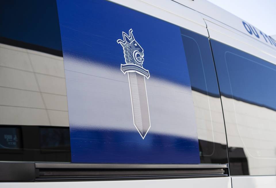 Naapuri todisti, kun isä heitti vastasyntyneen vauvan betonilattialle – poliisi julkaisi asiakirjan Oulun perheväkivaltatapauksesta, jossa epäilty menehtyi tutkinnan aikana. 1