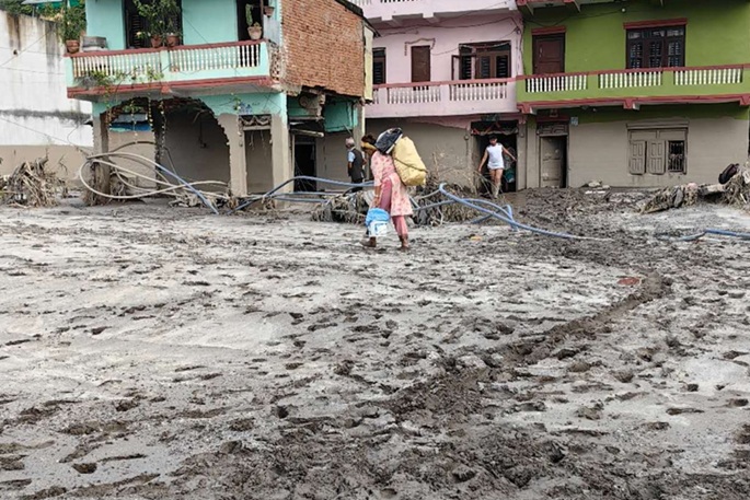Nepalin tulvien uhrien kuolleet 781, 2 502 ihmistä edelleen kateissa 1