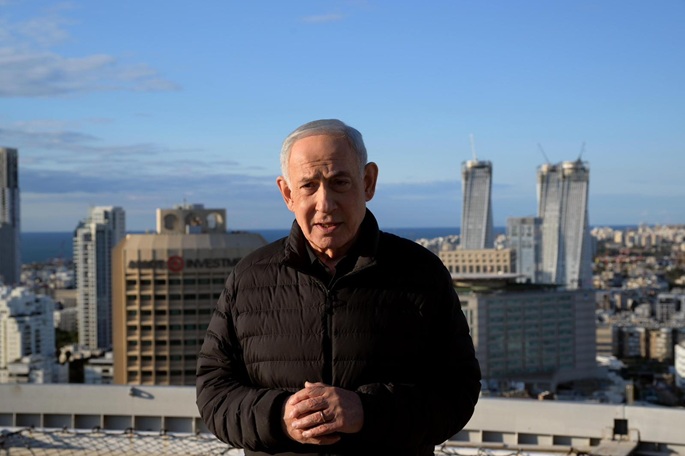 Netanyahu väittää, että Iran yritti murhata hänen poikansa. 1
