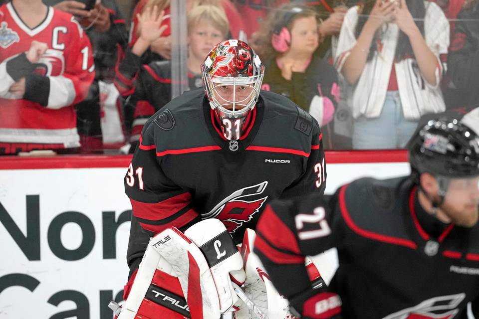 NHL-joukkue sai riveihinsä tuoreen Stanley Cup -mestarin – loukkaantui välittömästi NHL-joukkue sai riveihinsä tuoreen Stanley Cup -mestarin – loukkaantui välittömästi 1