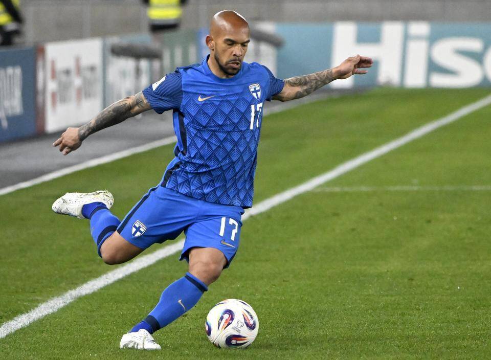 Nikolai Alho tekee paluun HJK:hon pitkän ulkomailla vietetyn ajan jälkeen – "Tämä paita on minulle kaikkein tärkein" Nikolai Alho tekee paluun HJK:hon pitkän ulkomailla vietetyn ajan jälkeen – "Tämä paita on minulle kaikkein tärkein" 1
