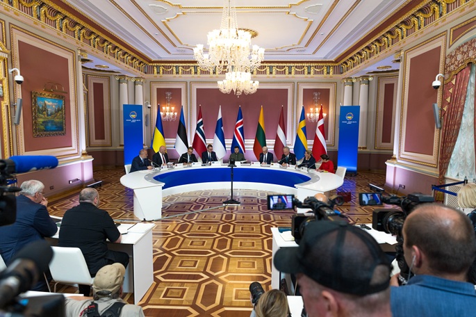Pohjoismaiden ja Baltian maiden johtajat lupaavat jatkuvaa tukea Ukrainalle 1