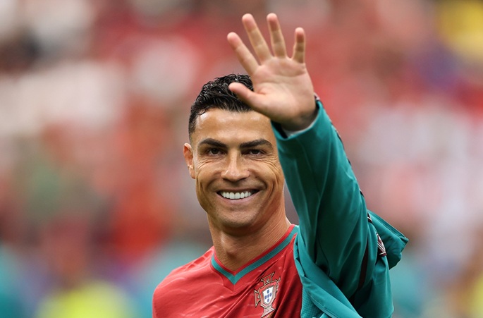 Ronaldo vahvistaa avioliiton pitkäaikaisen tyttöystävänsä Rodriguezin kanssa. 1