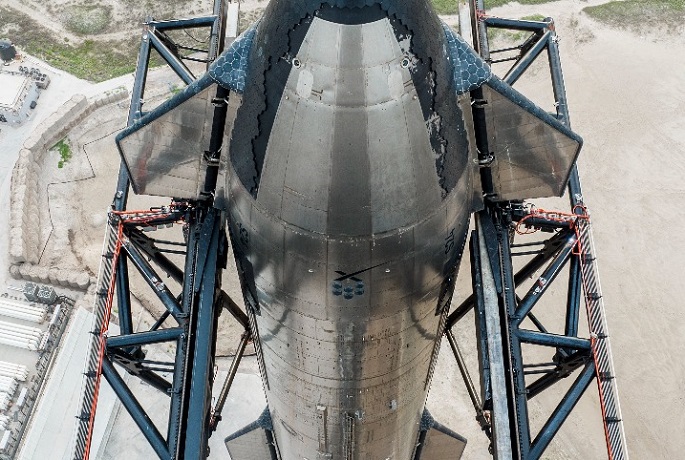 SpaceX:n Falcon 9 -raketin yläosa törmää Kuuhun, ei aiheuta vaaraa Maalle. 1