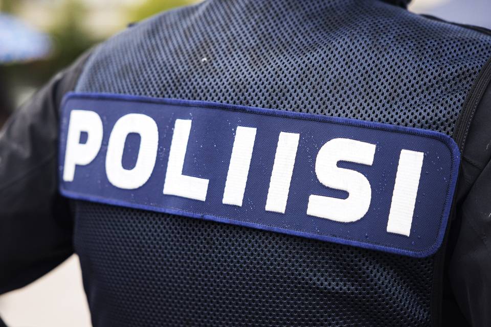 Syytteet selvittävät poliisin toimenpiteitä Tuusulan pysäytyksessä – mopoilija sai lieviä vammoja Syytteet selvittävät poliisin toimenpiteitä Tuusulan pysäytyksessä – mopoilija sai lieviä vammoja 1