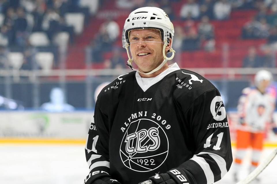 TPS lopettaa Saku Koivun pelinumeron käytön. TPS lopettaa Saku Koivun pelinumeron käytön. 1