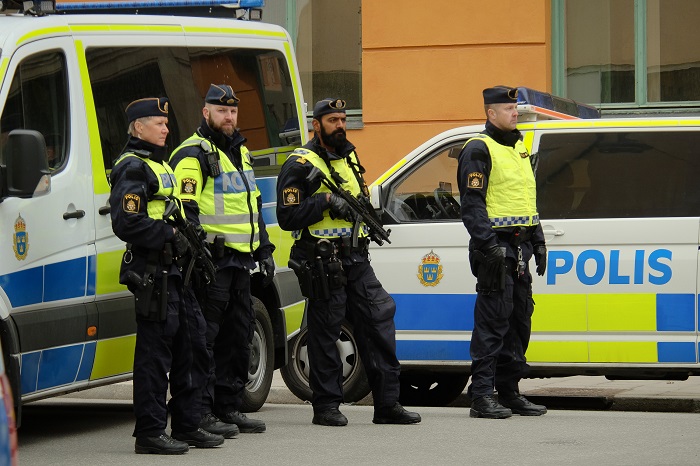 Useita loukkaantuneita miekkaiskussa koulussa Ruotsissa 1