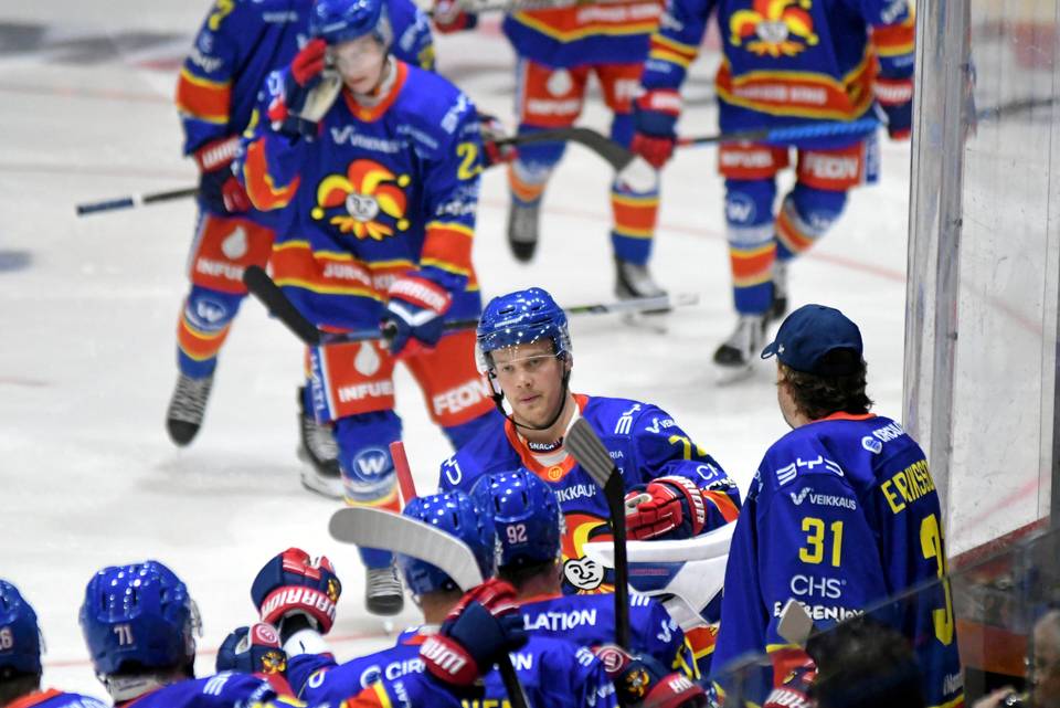 Ville Leino suunnitteli Jokerien uuden peliasun – tältä se näyttää 1