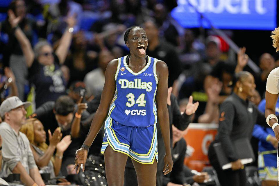 Yksityislentokone ei poista uupumusta – Awak Kuier avaa WNBA:n huomaamatonta arkea. Yksityislentokone ei poista uupumusta – Awak Kuier avaa WNBA:n huomaamatonta arkea. 1