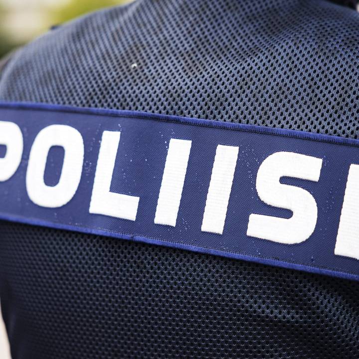 Yle sai yhteyden poliisin estämään mopoilijaan. 3