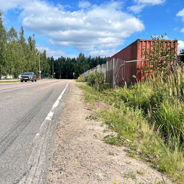 Yle sai yhteyden poliisin estämään mopoilijaan. 2