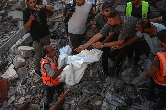 21 kuollut Gazan rakennuksen sortumassa, joista 11 lapsia 1