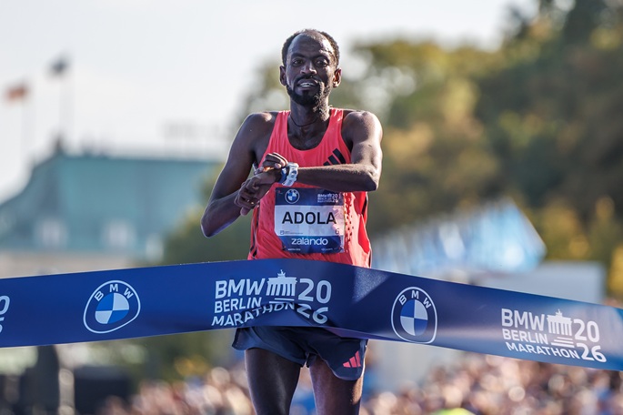 Adola wins men's Berlin Marathon, Assefa misses record Adola voitti miesten Berliinin maratonin, Assefa jäi ilman ennätystä 1