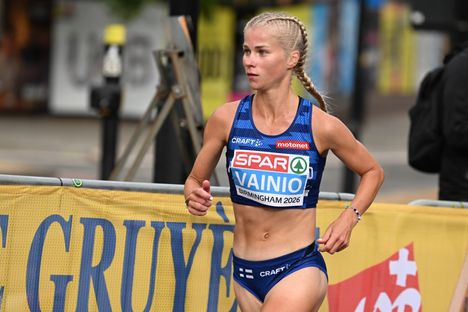 Alisa Vainio tienaa EM-kullan jälkeen – ”Siitä ei lipsuta” 6 Alisa Vainio tienaa EM-kullan jälkeen – ”Siitä ei lipsuta” 5