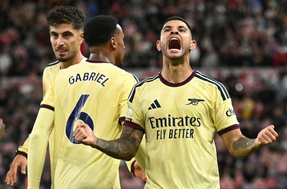 Arsenal jatkaa voittokulkuaan Valioliigassa 1