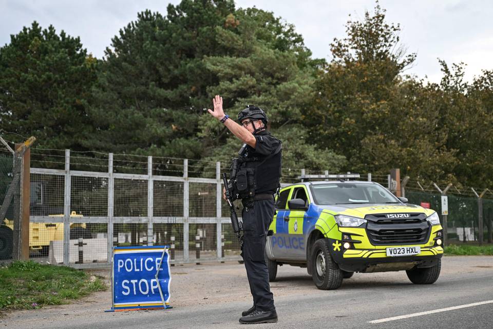 BBC: Poliisi tutkii vakavaa välikohtausta Yhdysvaltain lentotukikohdan lähellä Britanniassa 1