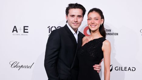 Brooklyn Beckham nähty suomalaisen VIBAe-kenkämerkin jaloissa 2 Brooklyn Beckham nähty suomalaisen VIBAe-kenkämerkin jaloissa 1