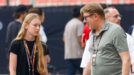 Ella Häkkinen: Isän seuraaminen kisassa on vaikeaa 1