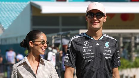 F1-tähti George Russell kihloissa 1