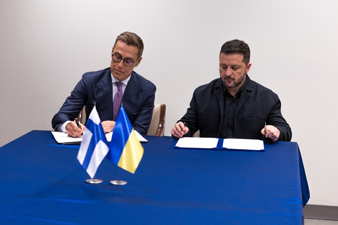 Suomi ja Ukraina solmivat yhteistyösopimuksen drone-valmistuksesta 2 Suomi ja Ukraina solmivat yhteistyösopimuksen drone-valmistuksesta 1