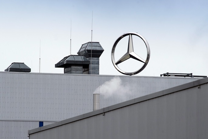 Saksalaisten autotyöntekijöiden mielenosoitus: Pääomistajien ja johtojen on turvattava työpaikat 1