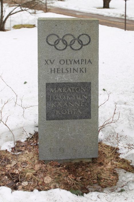 Helsingin olympiakisojen maratonreitin muistomerkki koki kovia 8 Helsingin olympiakisojen maratonreitin muistomerkki koki kovia 7