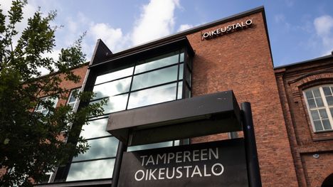 Jalkapallojuniorin isä uhkasi tappaa valmentajan 2 Jalkapallojuniorin isä uhkasi tappaa valmentajan 1