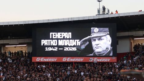 Ratko Mladicin kuva Rajko Mitic -stadionin valotaululla. Kuva: Imago sport/AOP