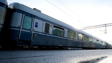 Kaleva: VR:n vanhojen makuuvaunujen vessoista jätteet päästetään edelleen raiteille 2 Kaleva: VR:n vanhojen makuuvaunujen vessoista jätteet päästetään edelleen raiteille 1