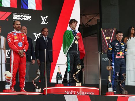 Kim Kardashian jätti F1-asiantuntijan huomiotta suorassa lähetyksessä 3