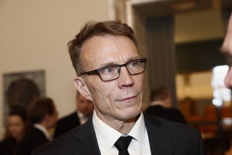 Kokoomus ja perussuomalaiset tyrmäävät Sdp:n puolustusveron 3