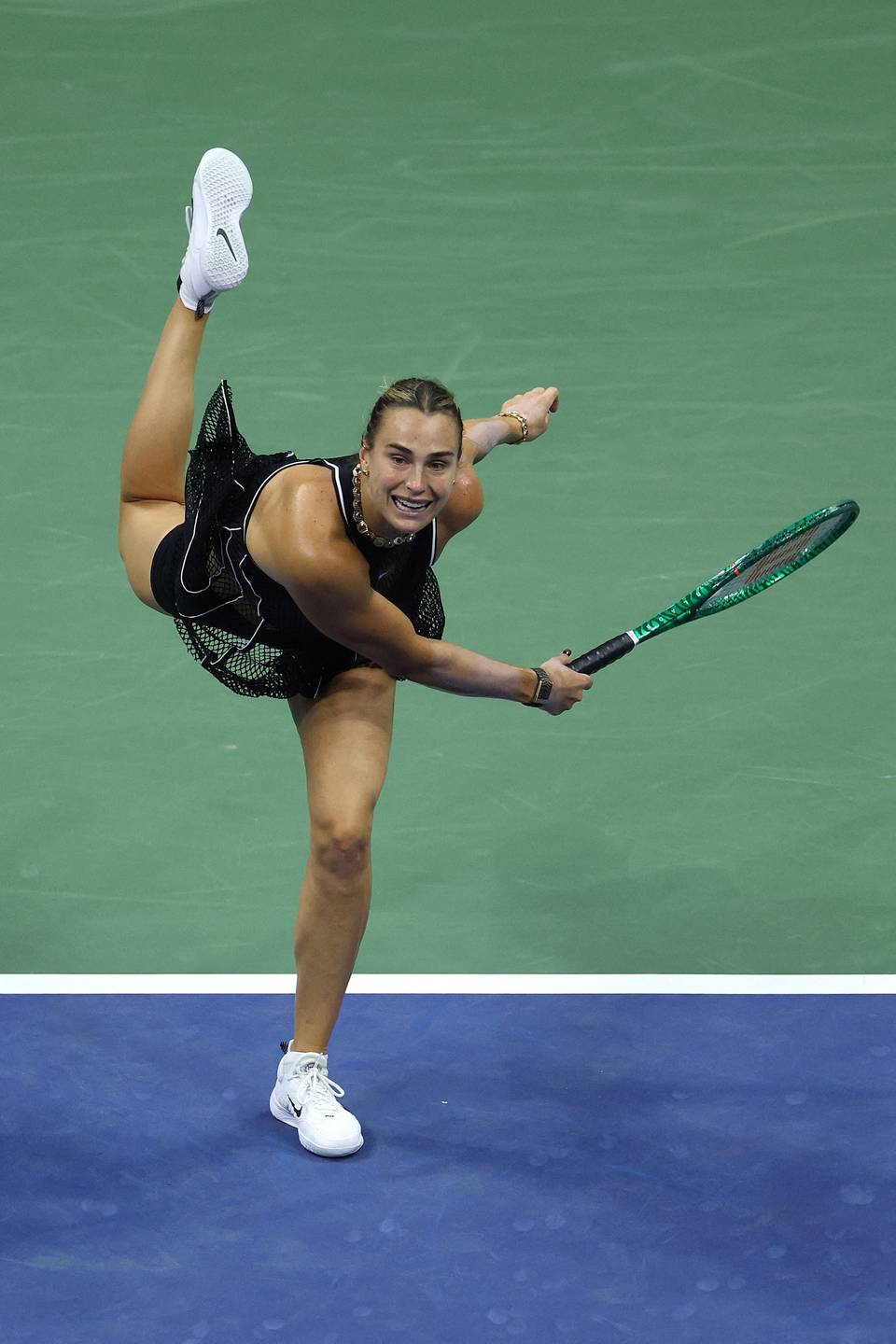Kolmatta mestaruuttaan New Yorkissa tavoitteleva Sabalenka eteni kolmannelle kierrokselle Sabalenka eteni Yhdysvaltain avainten kolmannelle kierrokselle 1