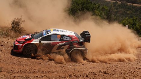 Kreikan MM-rallissa hurja tilanne 1