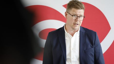 Lindtman lataa kovaa tekstiä perussuomalaisista 1