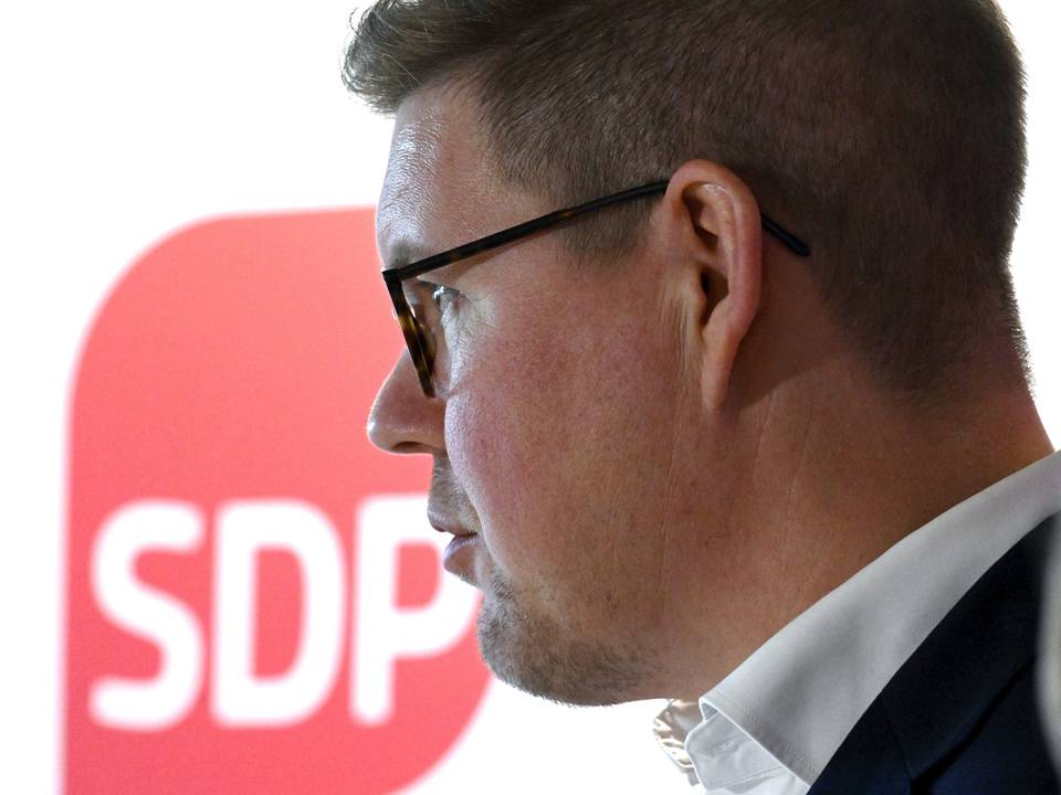 Lindtman: SDP:n eduskuntavaaliehdokas joutui väkivaltaisen hyökkäyksen kohteeksi – poliisi tutkii epäiltyä poliittisten toimintavapauksien loukkaamista Lindtman: SDP:n eduskuntavaaliehdokas joutui väkivaltaisen hyökkäyksen kohteeksi – poliisi tutkii epäiltyä poliittisten toimintavapauksien loukkaamista 1
