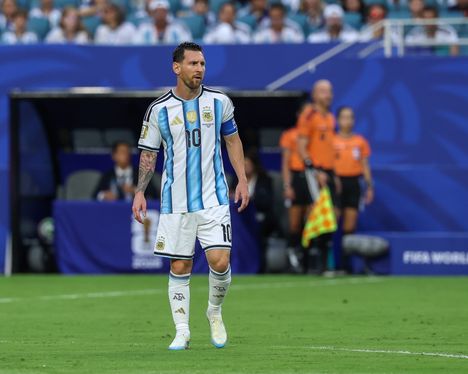 Lionel Messi ilmoittaa jättävänsä Argentiinan maajoukkueen 1