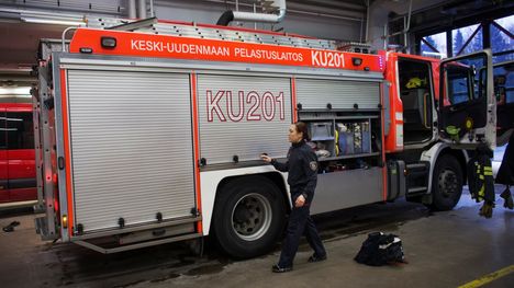 Palomiehistä tulee pelastajia Keski-Uudenmaan pelastuslaitoksella 2 Palomiehistä tulee pelastajia Keski-Uudenmaan pelastuslaitoksella 1