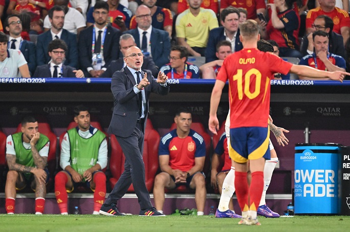 Maailmanmestaruuden voittanut Espanjan päävalmentaja De la Fuente jatkaa vuoteen 2032 1